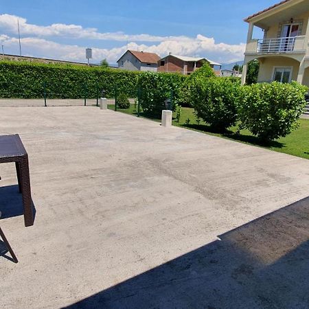 Cozzy Apartment Near The Aiport Podgorica Mitrovici  Exterior photo